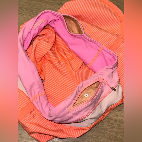 LULULEMON SHORTS - Picture 2 of 4